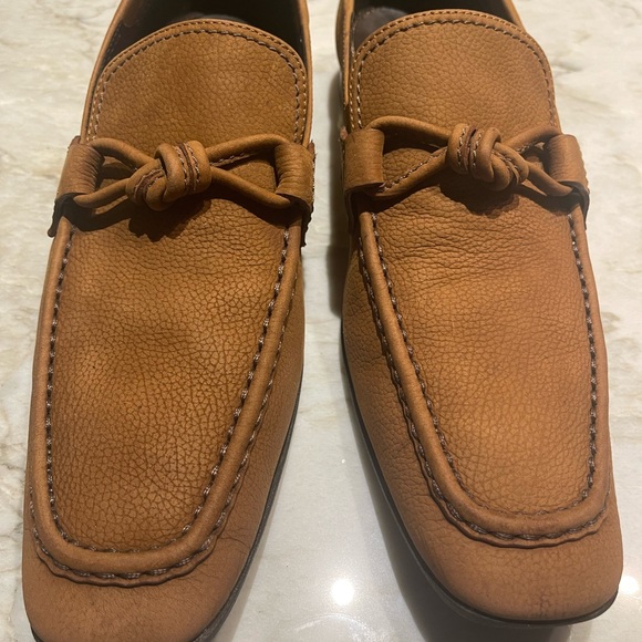 LV MEN PEBBLED LEATHER SLIP ONS, SIZE 11 US. WORE ABOUT 5 TIMES. REFER TO PICS - Picture 5 of 8